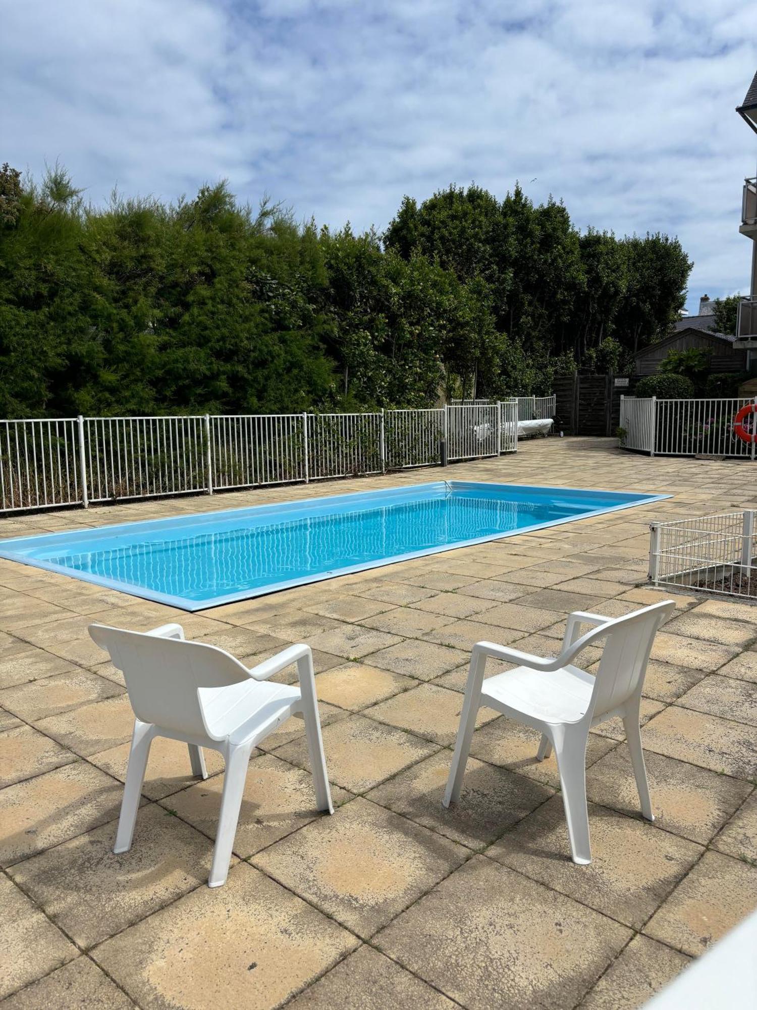 Appartement Studio 4 Personnes Dans Residence Avec Piscine Quiberon Bagian luar foto